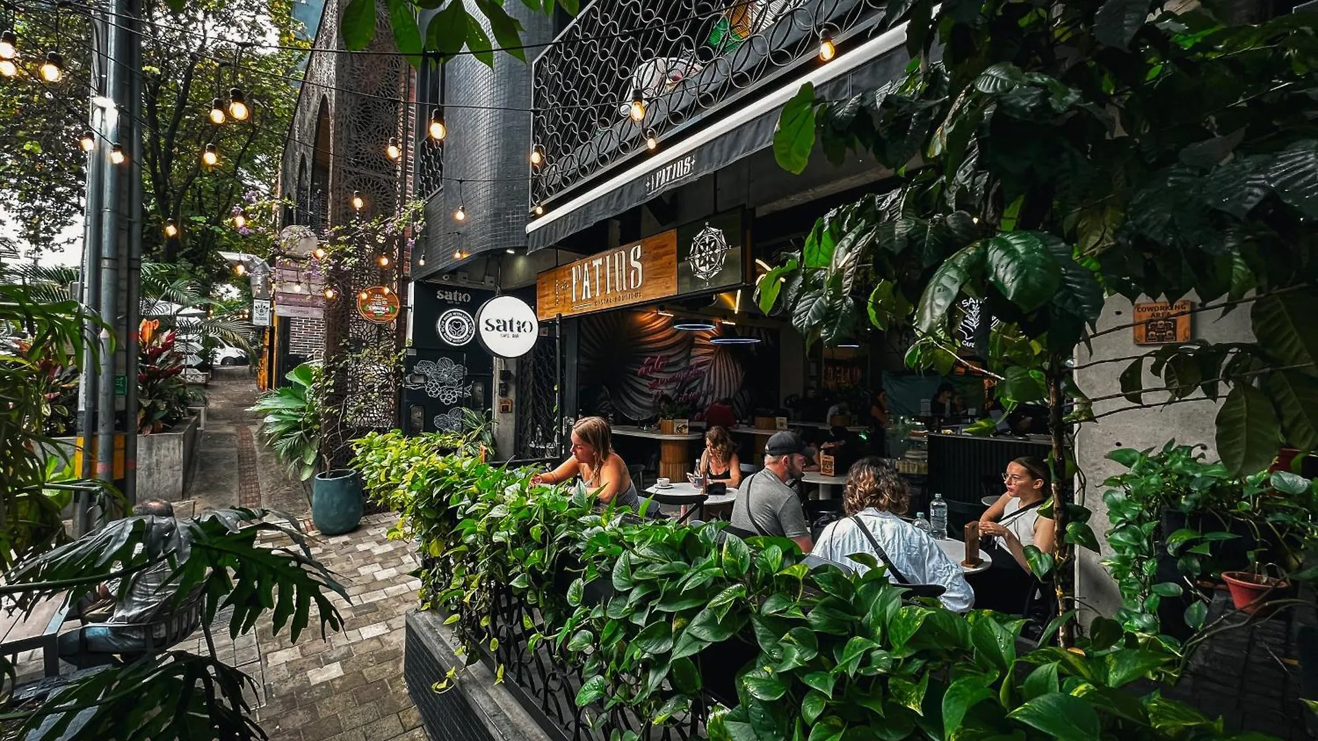 Los Patios Hostel Medellin Colombia