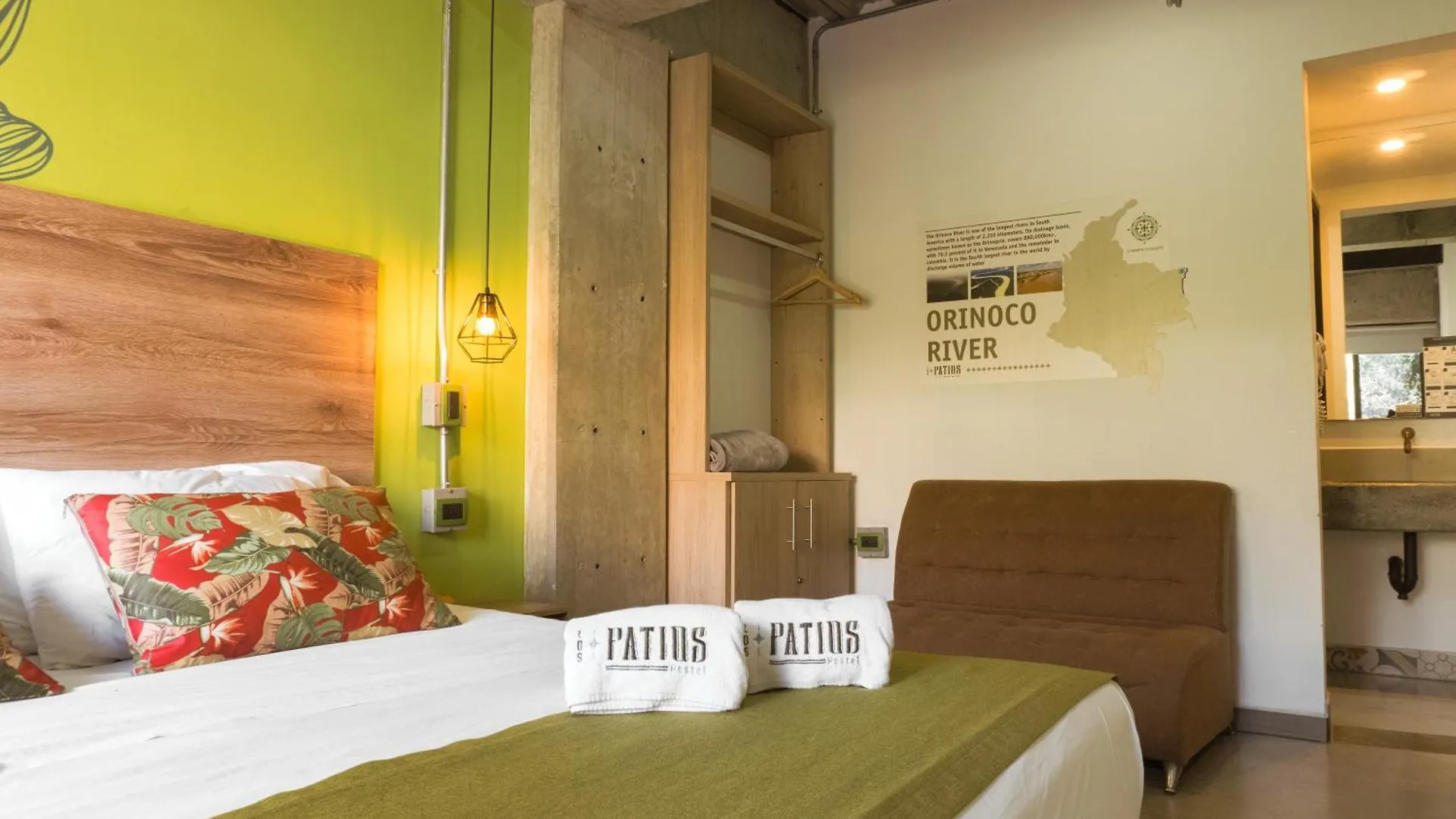 Los Patios Hostel 메딜린