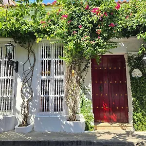 casa-de-la-tablada-boutique.cartagena-hotels.org/