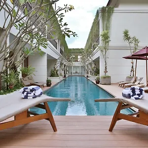 seminyak-lagoon.ubudhotelsnow.com/